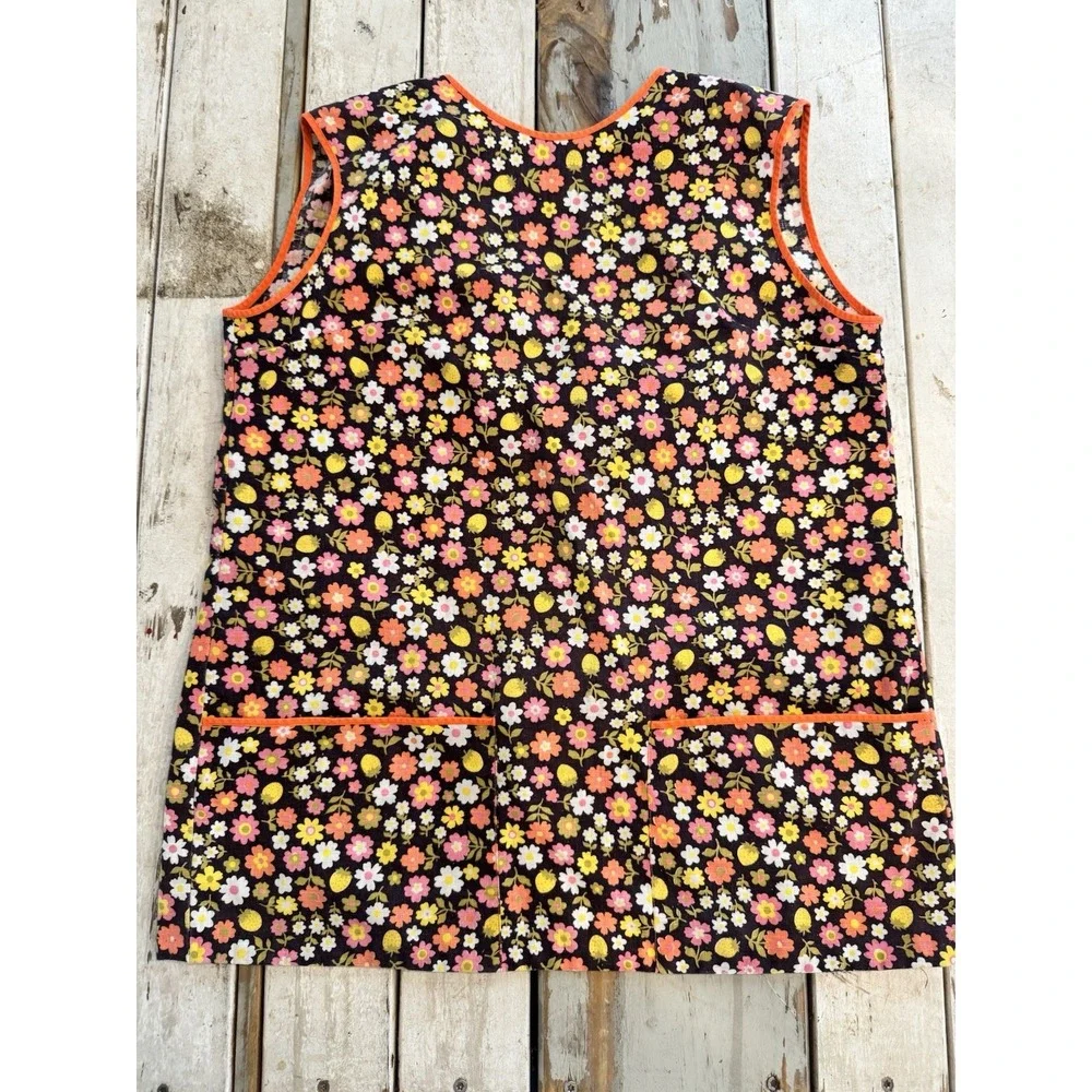VINTAGE MCM GROOVY SMOCK STYLE ARM FLORAL PRINT REAR TIE APRON WITH POCKETS